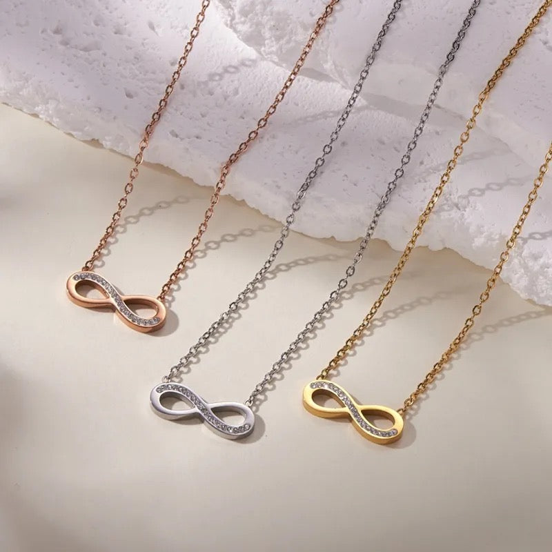 Collier Infinite